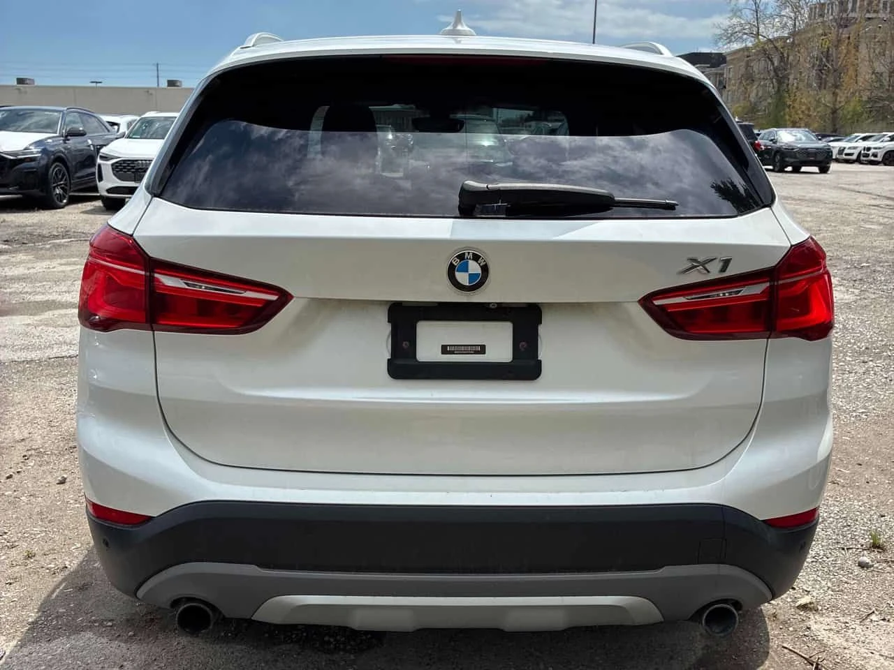 BMW X1 | xDrive28i | CARFAX | ПОДГРЕВ | HARMAN KARDON | , снимка 4 - Автомобили и джипове - 54484214