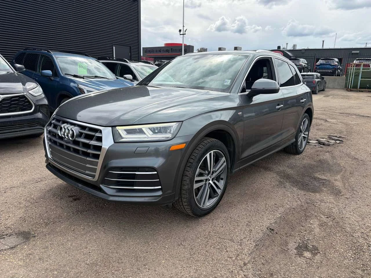 Audi Q5 * Progressiv * ОТ ПРЕДСТАВИТЕЛСТВО* S-LINE* 360 КА, снимка 2 - Автомобили и джипове - 54775516
