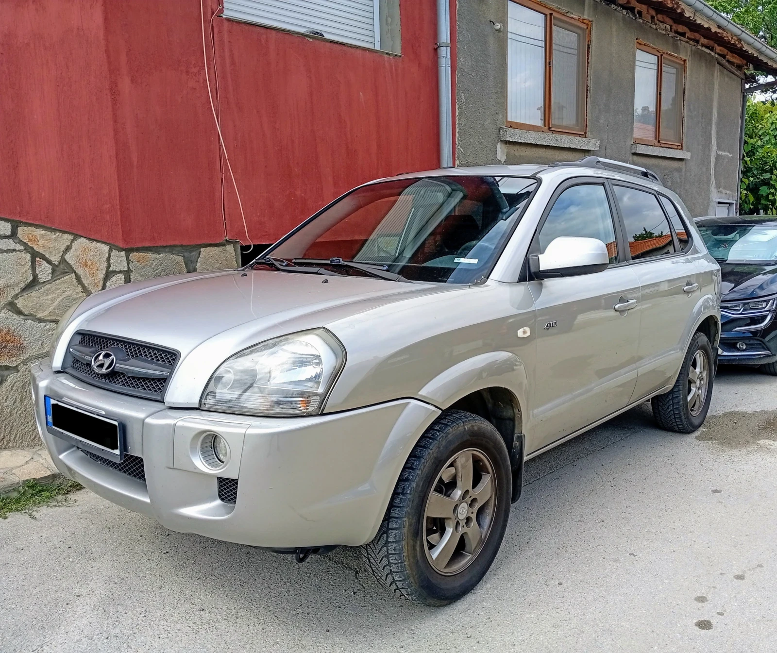 Hyundai Tucson 143кс_4х4_6.скорости_Верига_5 л./100км_Перфектен !