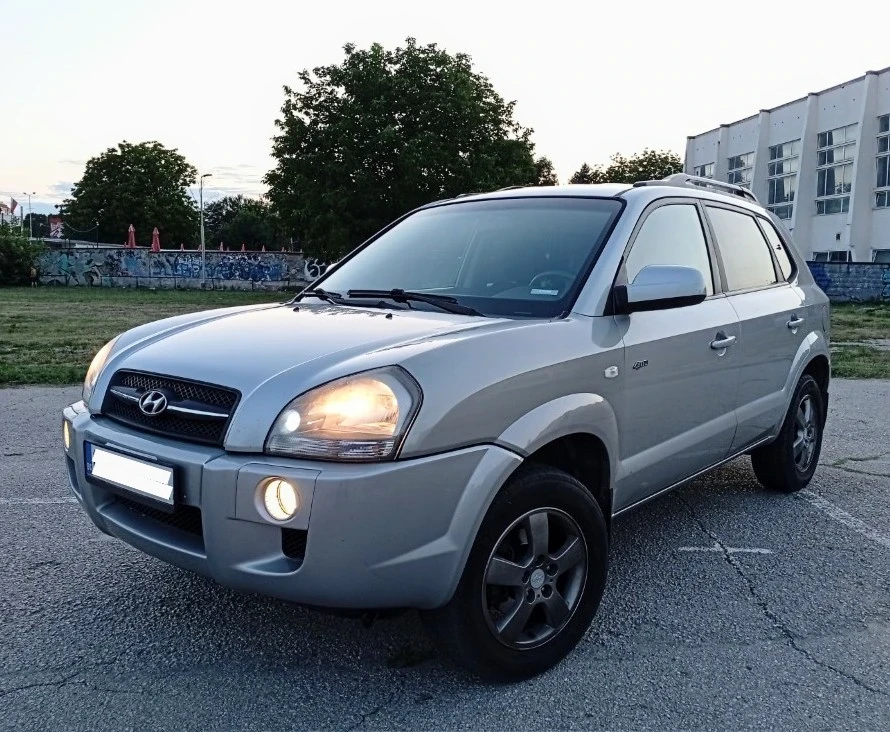 Hyundai Tucson 143кс_4х4_6.скорости_Верига_5 л./100км_Перфектен !