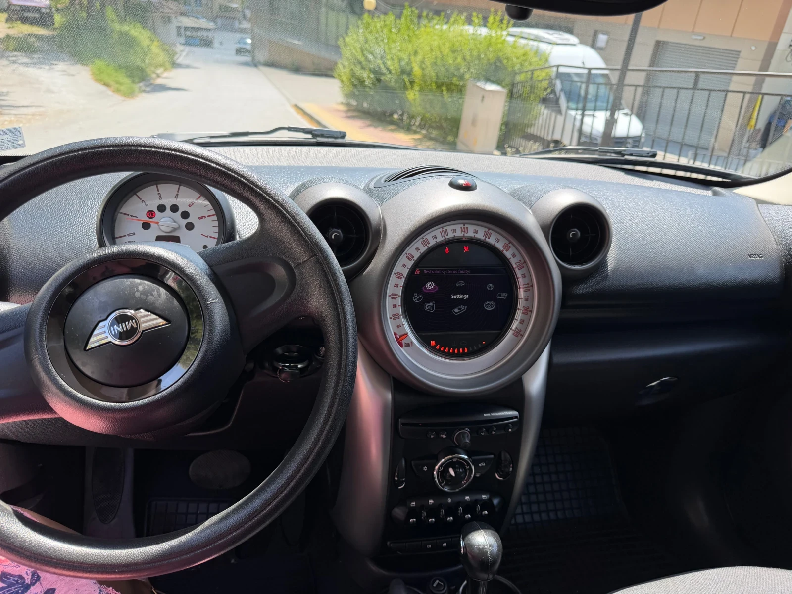 Mini Countryman, снимка 14 - Автомобили и джипове - 55385666