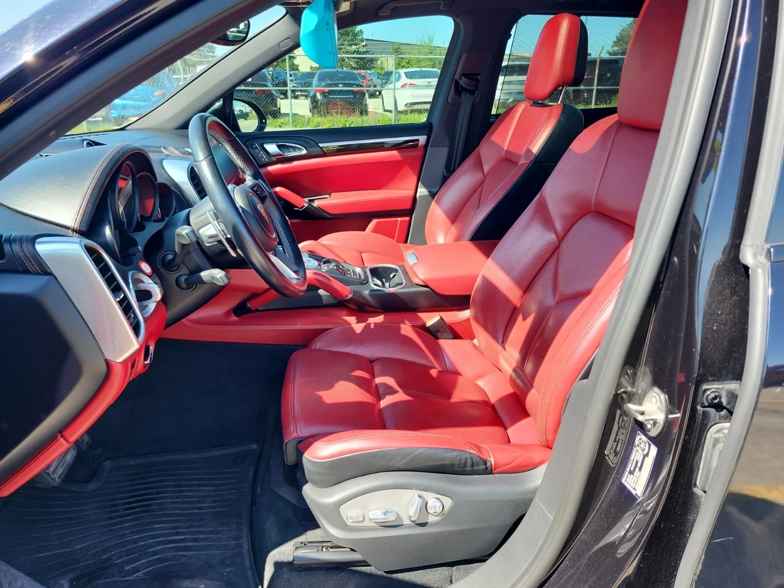Porsche Cayenne 3.6L  AWD / RED INT / MEMORY / ОБДУХВАНЕ , снимка 8 - Автомобили и джипове - 55999596