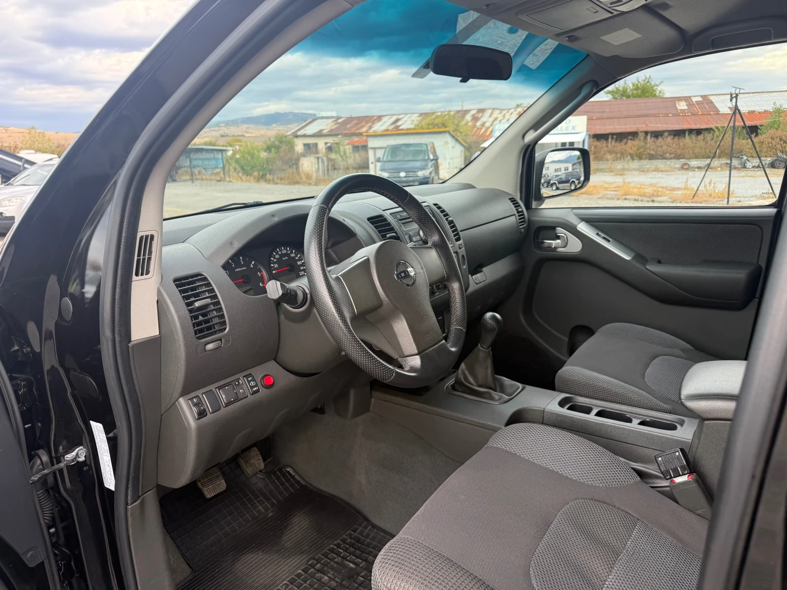 Nissan Navara 3.0d �������� | Mobile.bg � ����������� 7
