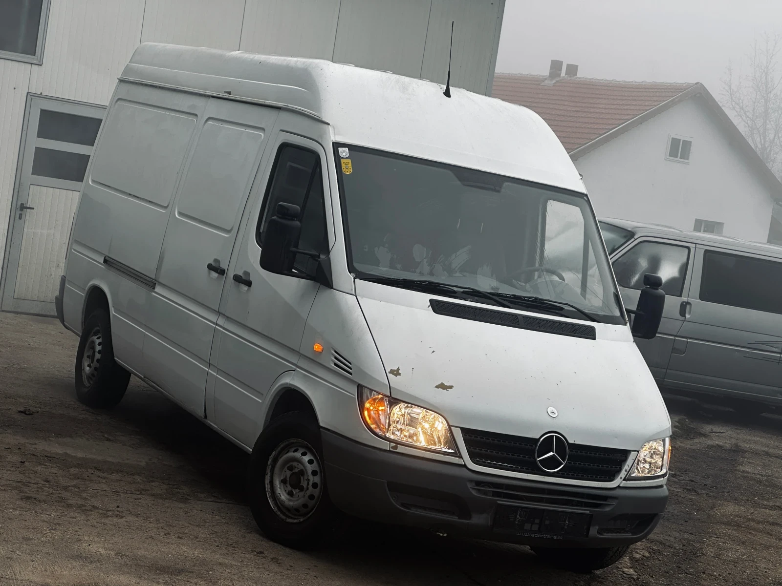 Mercedes-Benz Sprinter 313 2.2CDI КЛИМА, снимка 3 - Бусове и автобуси - 53714682