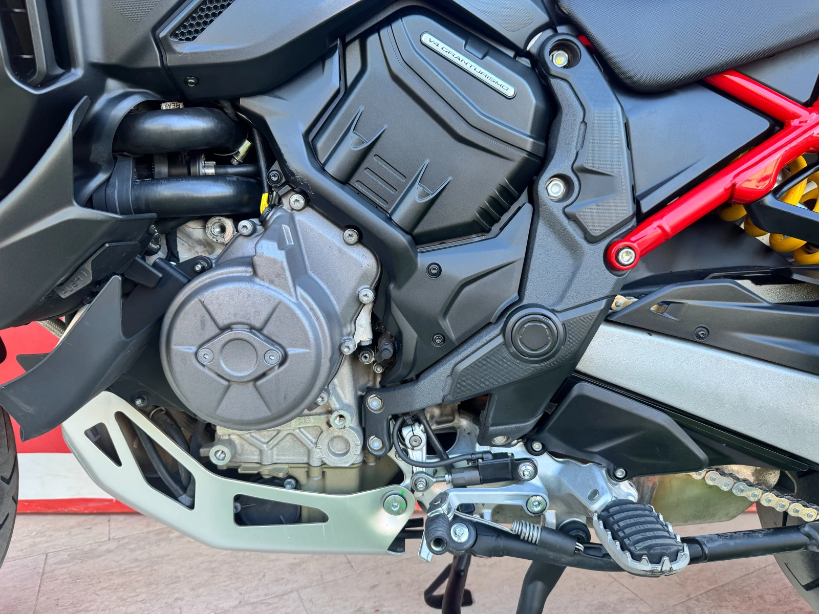 Ducati Multistrada V4 RALLY RADAR 3 бр куфари, снимка 13 - Мотоциклети и мототехника - 56115163