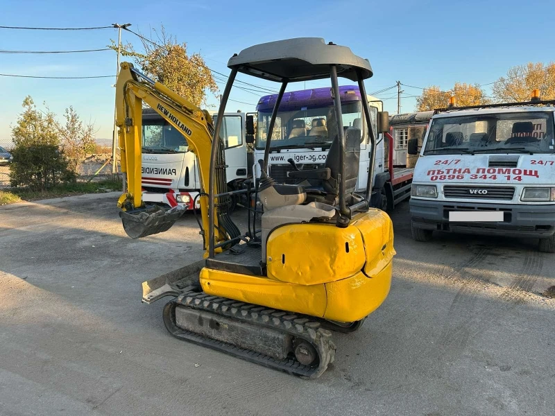 Багер New Holland E 18, снимка 2 - Индустриална техника - 47867759