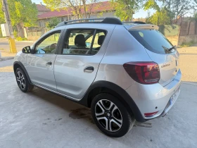 Обява за продажба на Dacia Sandero Уникат + Газ ~22 680 лв. - изображение 4