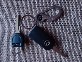 Mazda 3 1.6i Газ.инж Климатроник , снимка 13