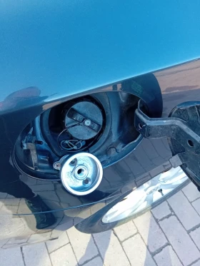 Mazda 3 1.6i Газ.инж Климатроник , снимка 11