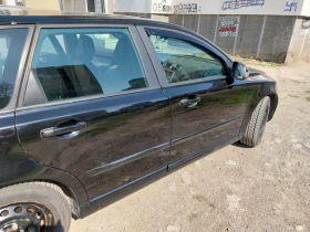 Volvo V50 - 4000 € / 7823.32 лв. - 60643330 6