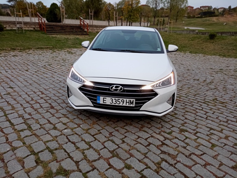 Hyundai Elantra 2, 0 MPI ГАЗ/Бензин, снимка 2 - Автомобили и джипове - 46322371