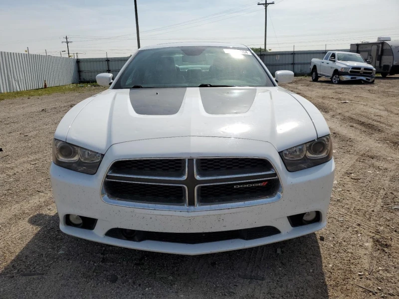 Dodge Charger CHARGER R/T, снимка 1 - Автомобили и джипове - 47195811