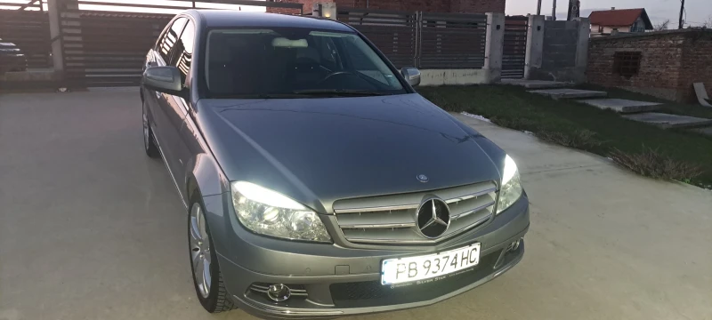 Mercedes-Benz C 220 Avangard, снимка 7 - Автомобили и джипове - 48624336