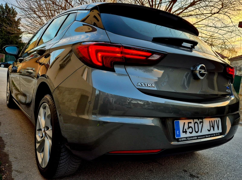 Opel Astra 1.6d-EXCLUSIVE-верига-6speed-нов, снимка 11 - Автомобили и джипове - 49350394