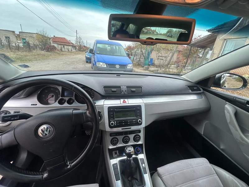 VW Passat, снимка 10 - Автомобили и джипове - 49417344