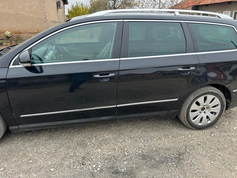 VW Passat, снимка 5 - Автомобили и джипове - 49417344