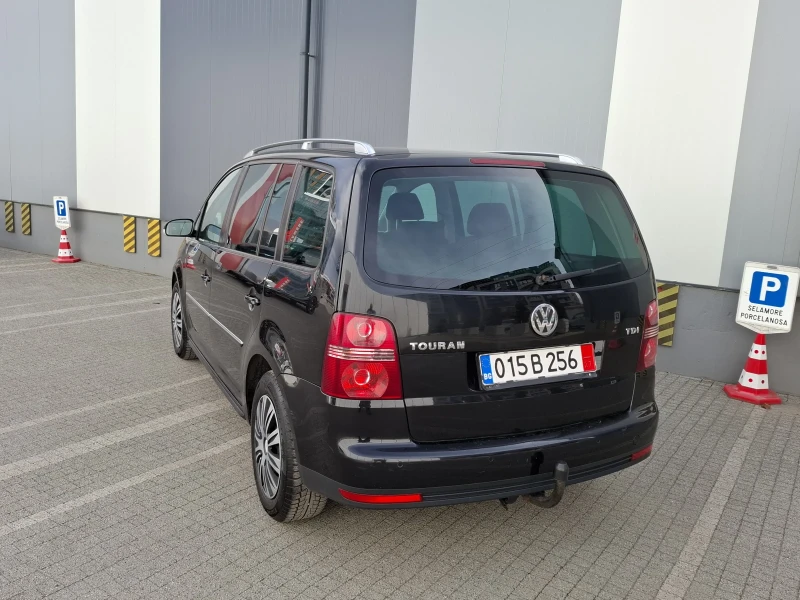 VW Touran 1.9TDI* (105кс)* FACELIFT* XENON* 6-СКОРОСТИ* , снимка 5 - Автомобили и джипове - 49453861