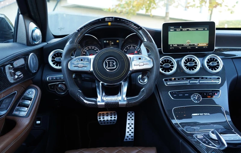 Mercedes-Benz C 63 AMG Edition 1, снимка 11 - Автомобили и джипове - 52604396