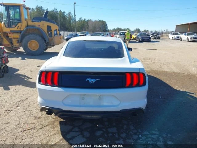 Ford Mustang  * ECOBOOST* CARFAX* АВТОФИНАНСИРАНЕ*  - изображение 6