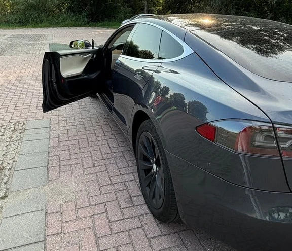 Tesla Model S С100Д с Гаранция!, снимка 11 - Автомобили и джипове - 55648945