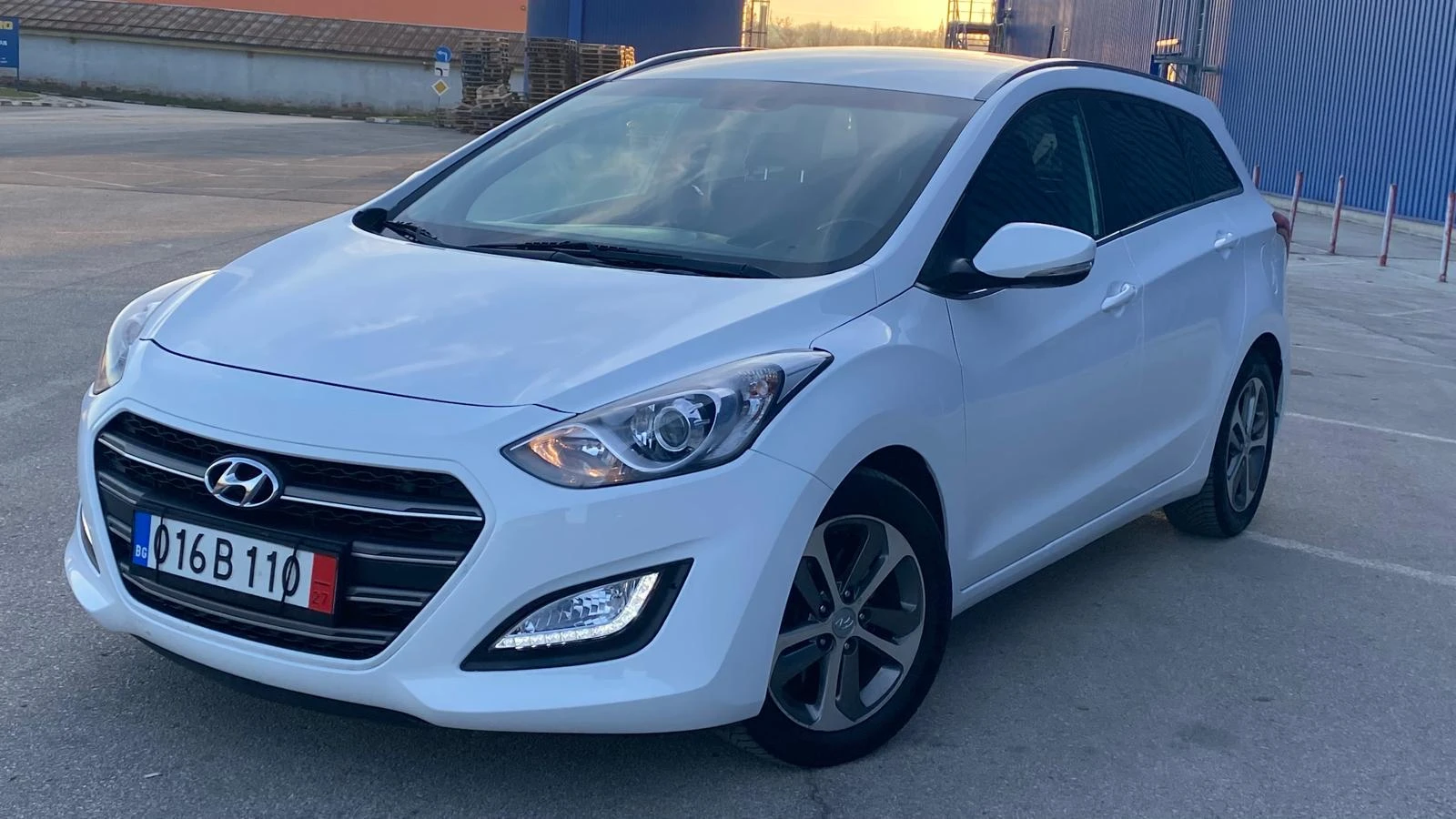 Hyundai I30 1.6 CRDI , снимка 1