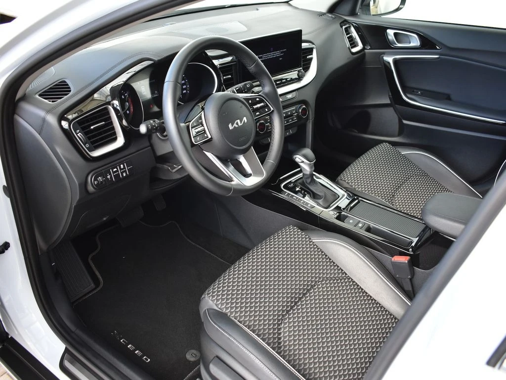 Kia XCeed     | Mobile.bg   16