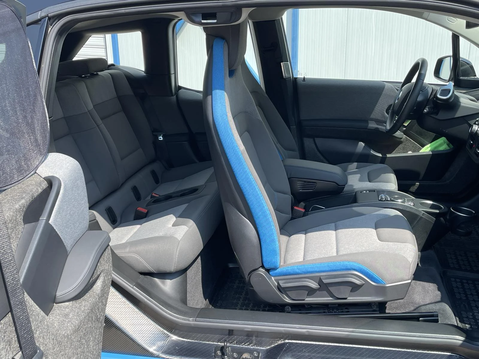 BMW i3 BMW i3 LCI i3s 120 - изображение 10