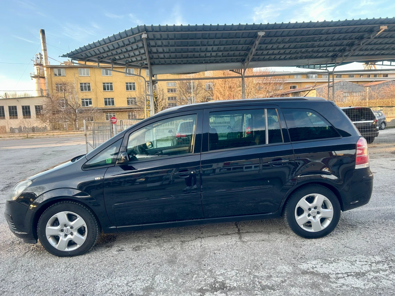 Opel Zafira 1.9jtd-150kc-7местен - изображение 8