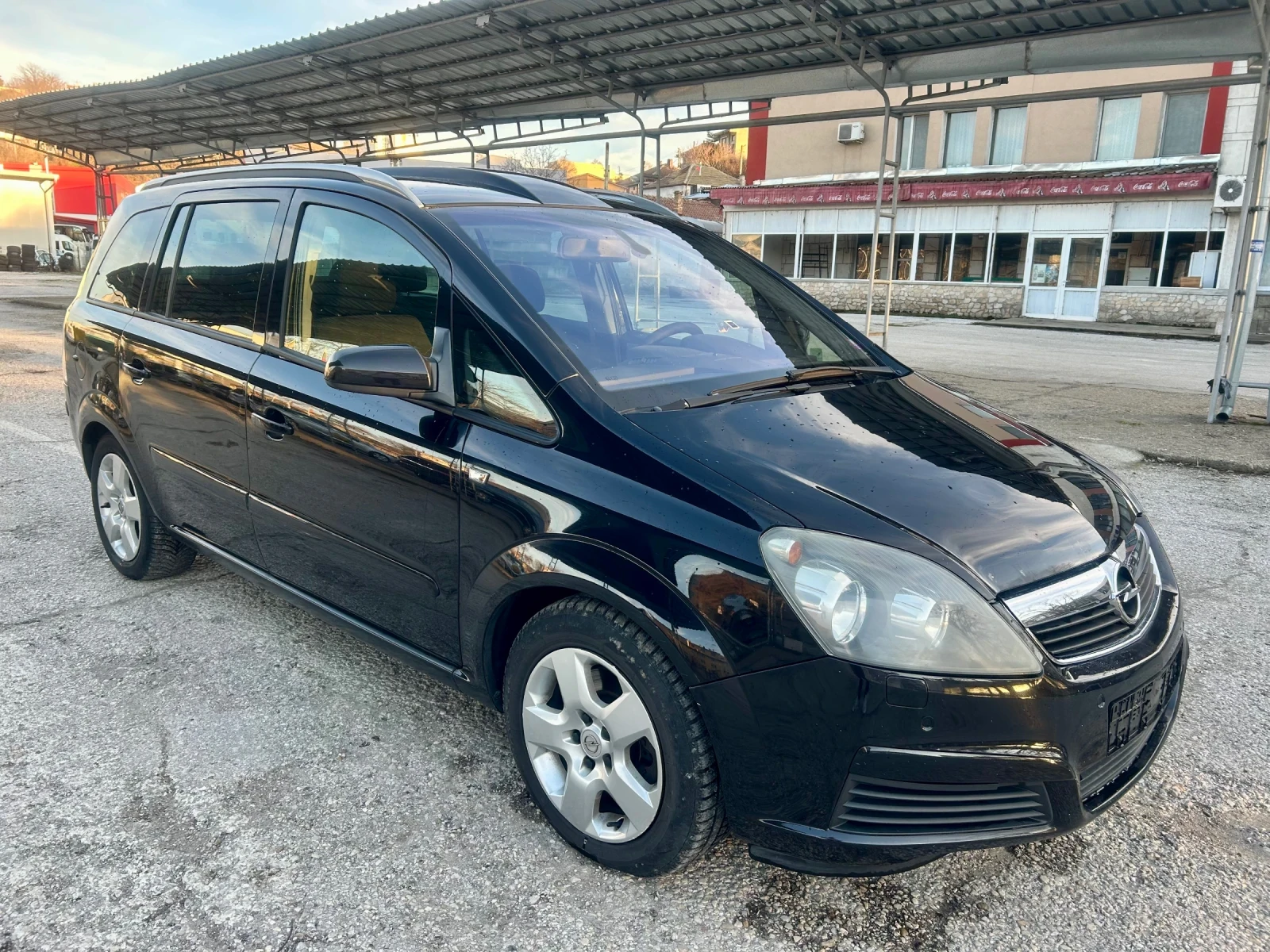 Opel Zafira 1.9jtd-150kc-7местен - изображение 4