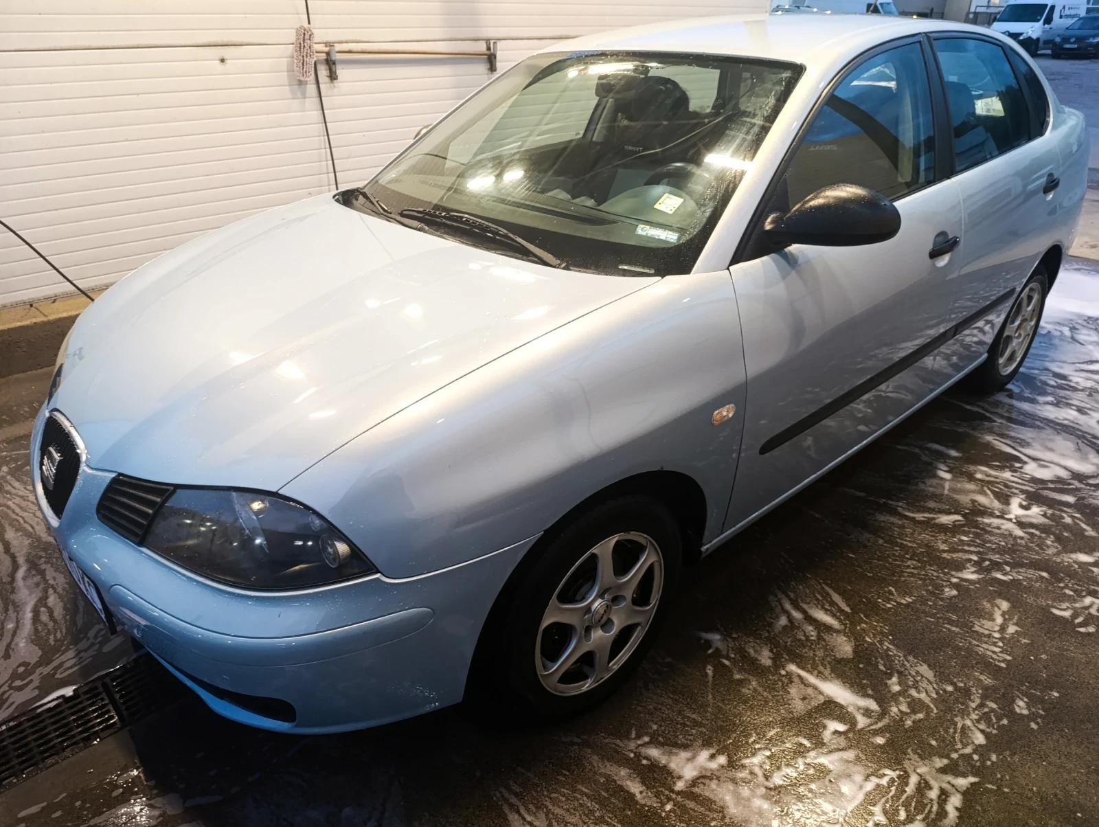 Seat Cordoba 1.4 TDI - изображение 8