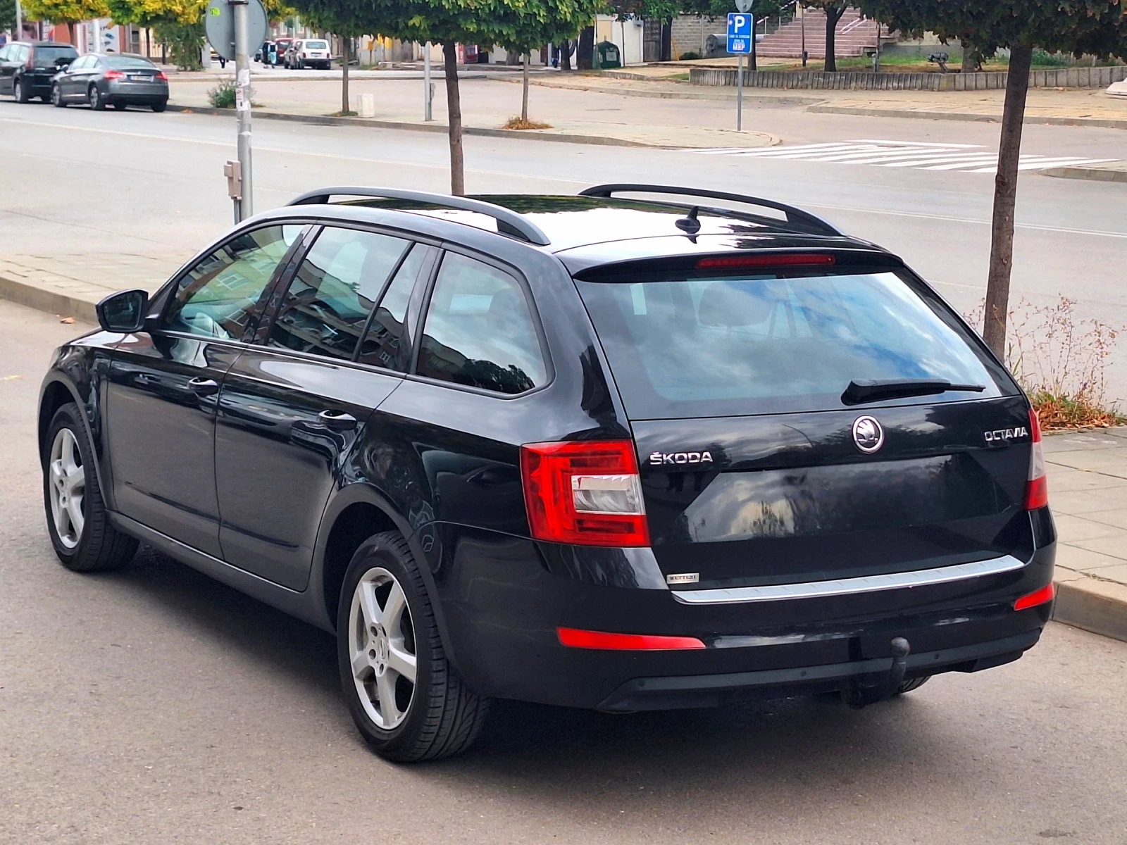 Skoda Octavia 2.0 TDI/DSG/Keyless/Печка - изображение 3