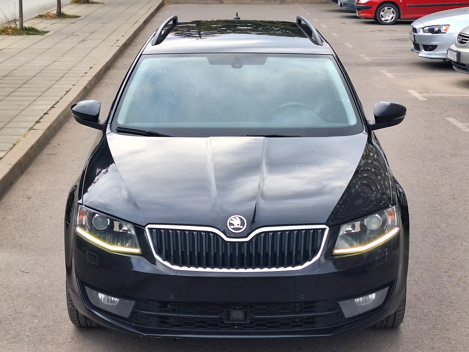 Skoda Octavia 2.0 TDI/DSG/Keyless/Печка - изображение 7