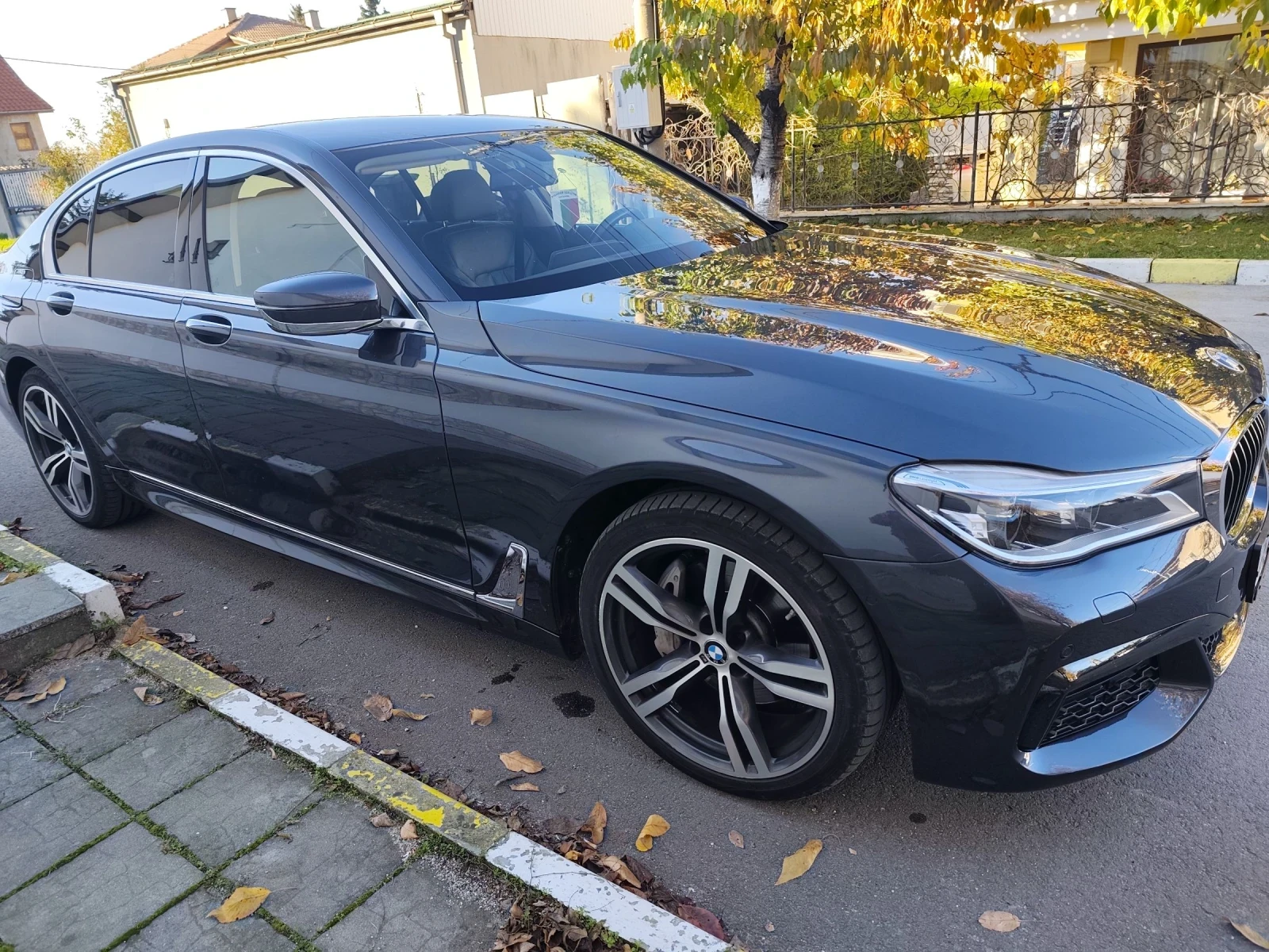 BMW 740  - изображение 7