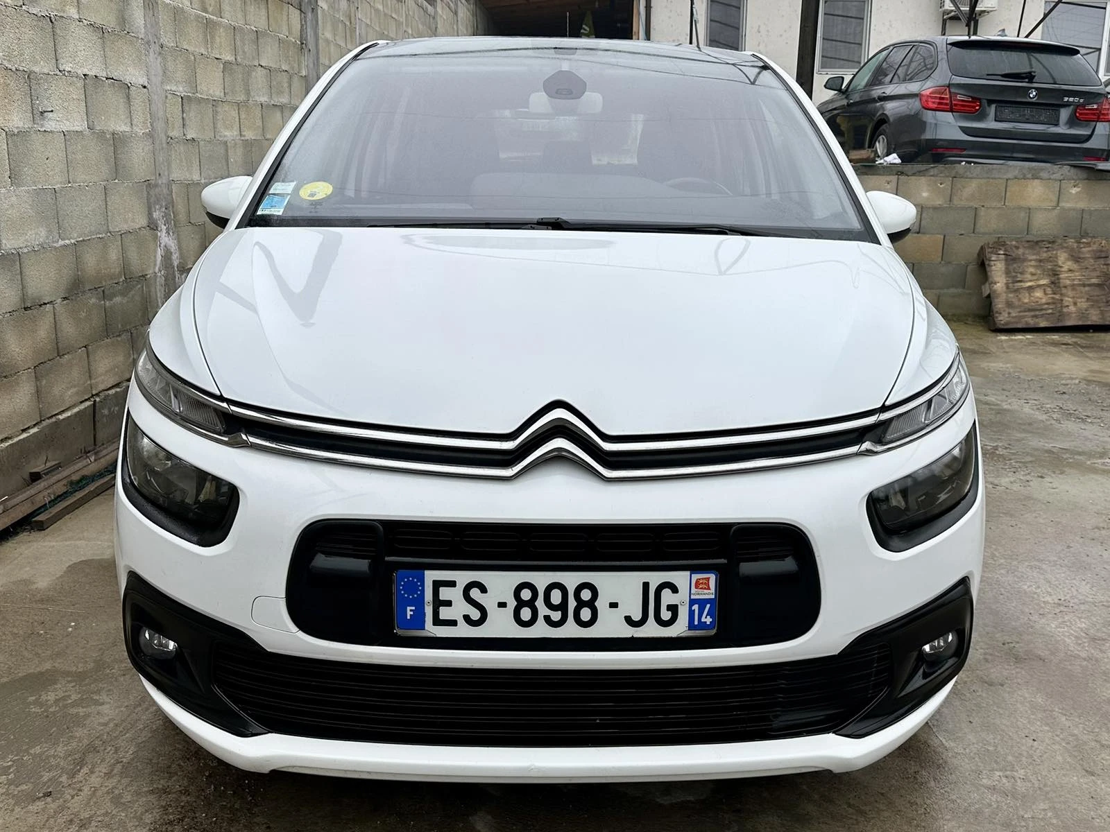 Citroen C4 Picasso 1.6 Blue-HDi 120кс - изображение 8