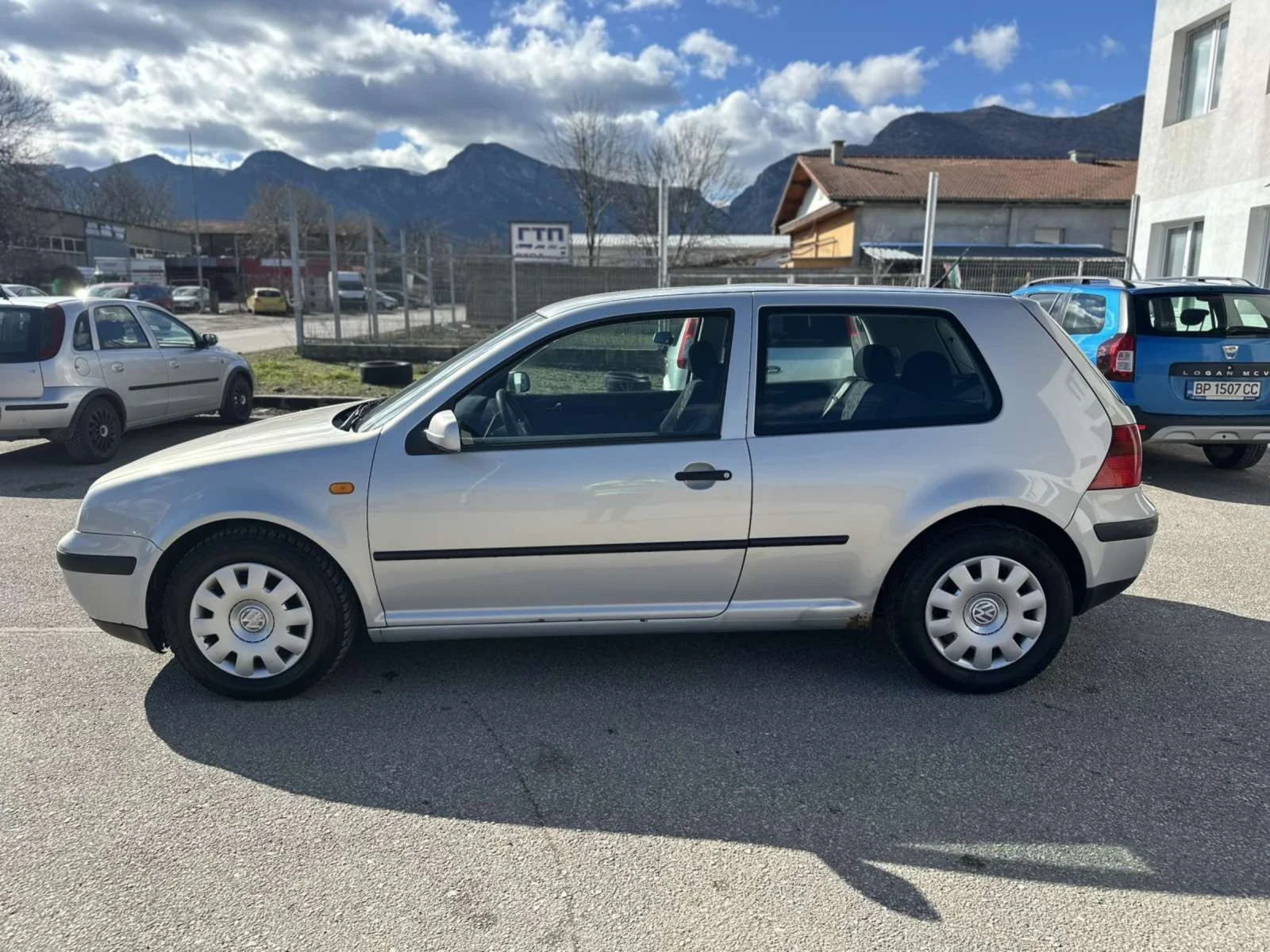 VW Golf 1.9 TDI* 90ps* Климатик  - изображение 4
