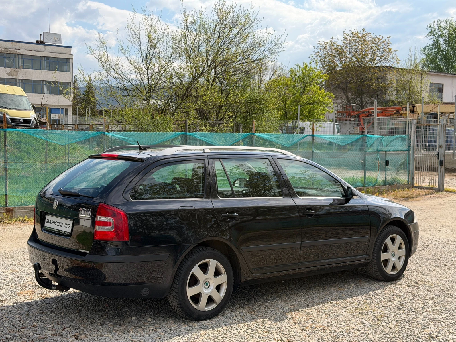 Skoda Octavia 1.6MPi GAZ, снимка 5 - Автомобили и джипове - 53902005