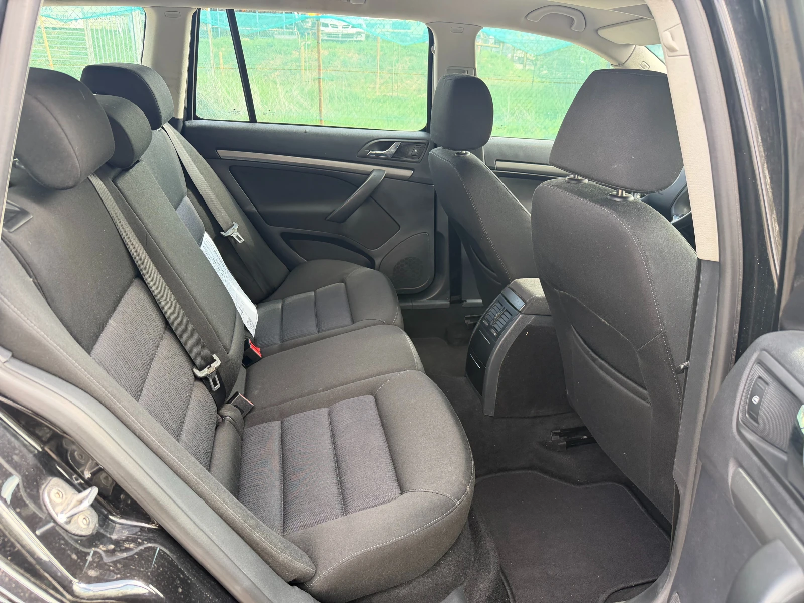 Skoda Octavia 1.6MPi GAZ, снимка 10 - Автомобили и джипове - 53902005