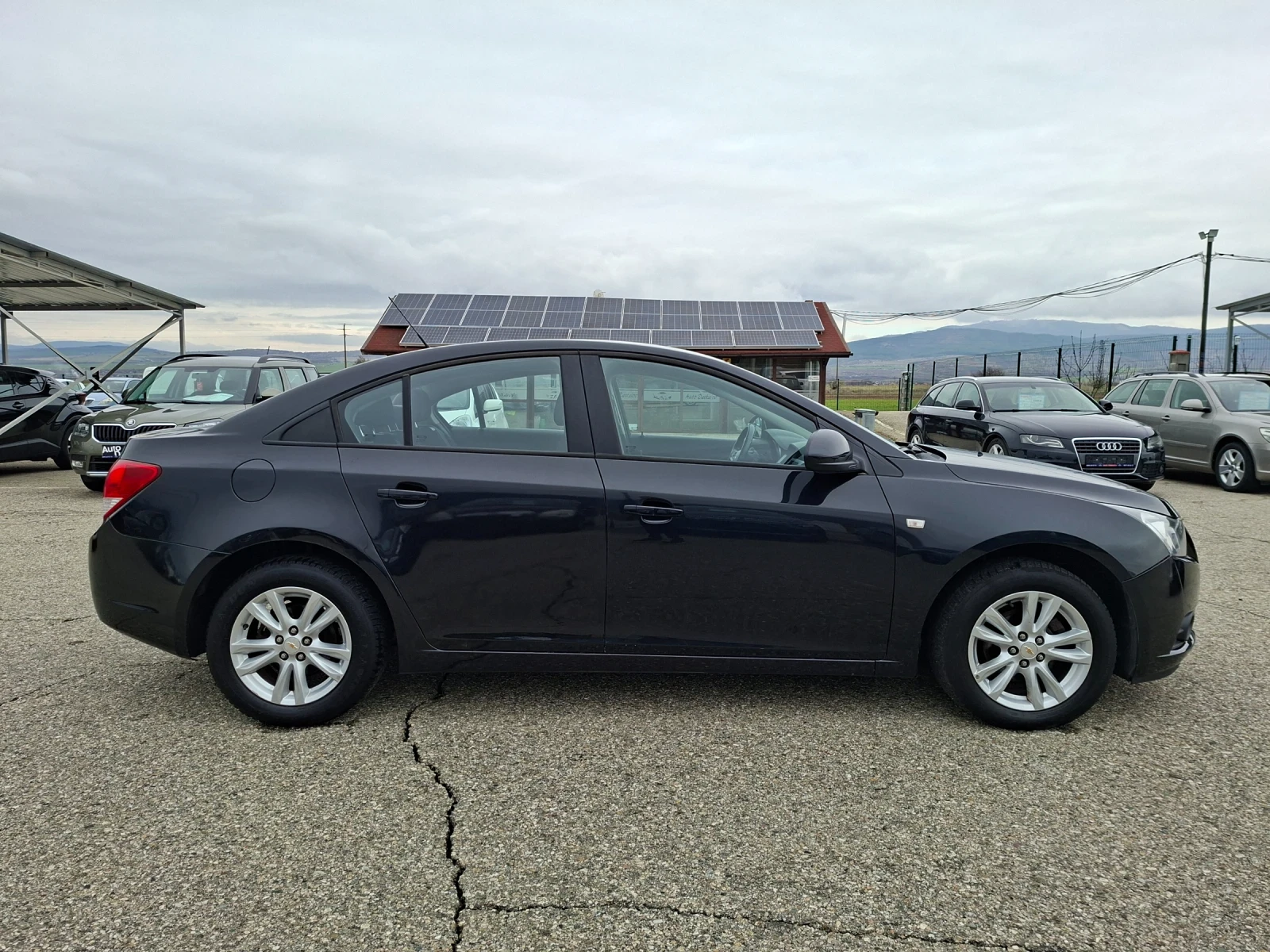 Chevrolet Cruze 1, 8i + газ, снимка 4 - Автомобили и джипове - 54044291