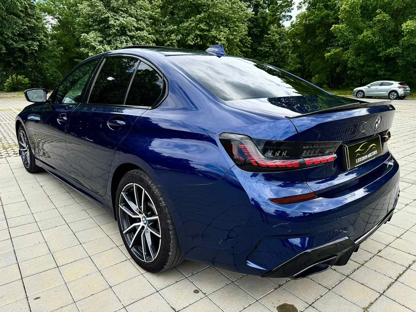 BMW 330 !!СЕРВИЗНА ИСТОРИЯ!!, снимка 3 - Автомобили и джипове - 54622694
