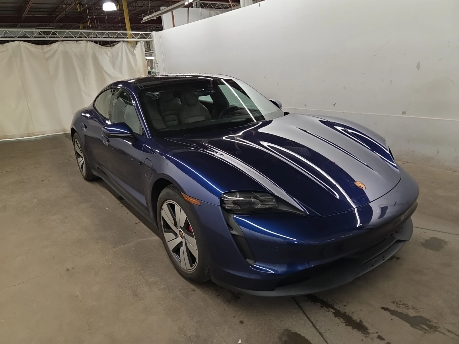 Porsche Taycan 4S AWD
