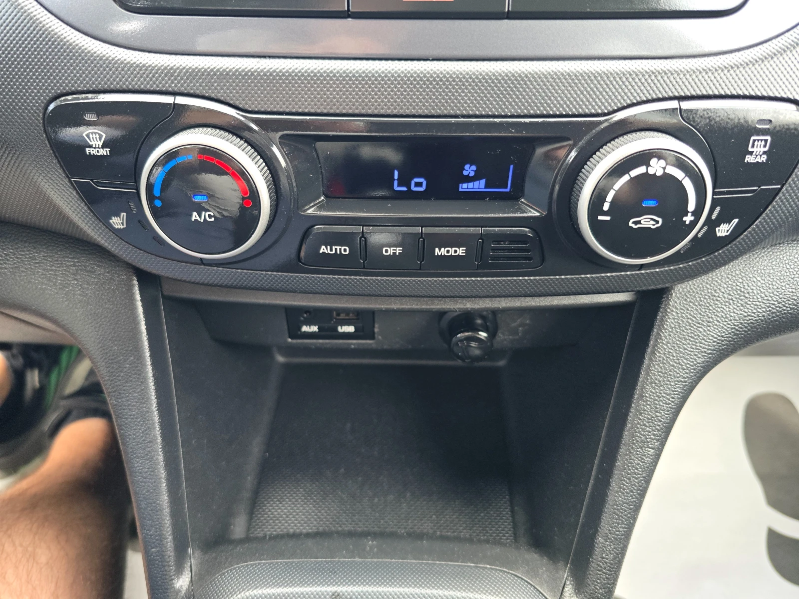 Hyundai I10 1.0I-70K.C-EURO6B-FACE, снимка 16 - Автомобили и джипове - 54884997