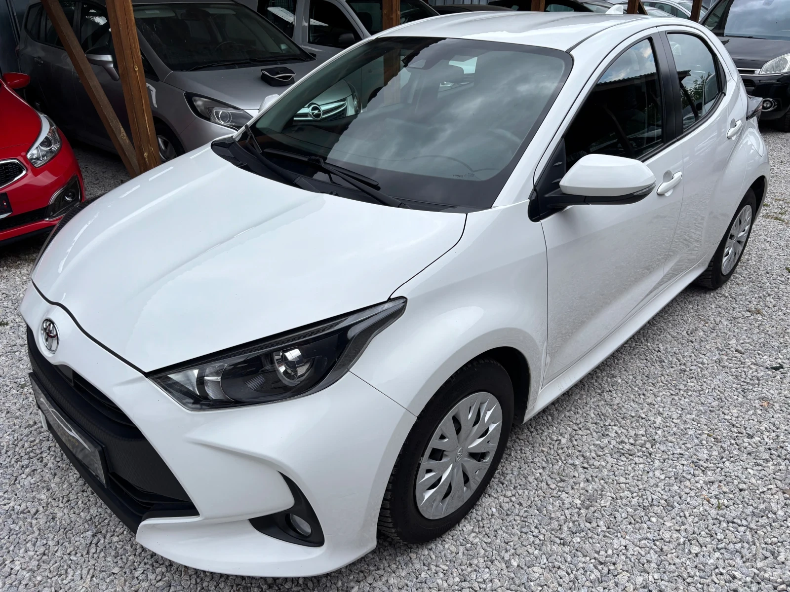 Toyota Yaris 1.5 VVT-i, снимка 2 - Автомобили и джипове - 55166484