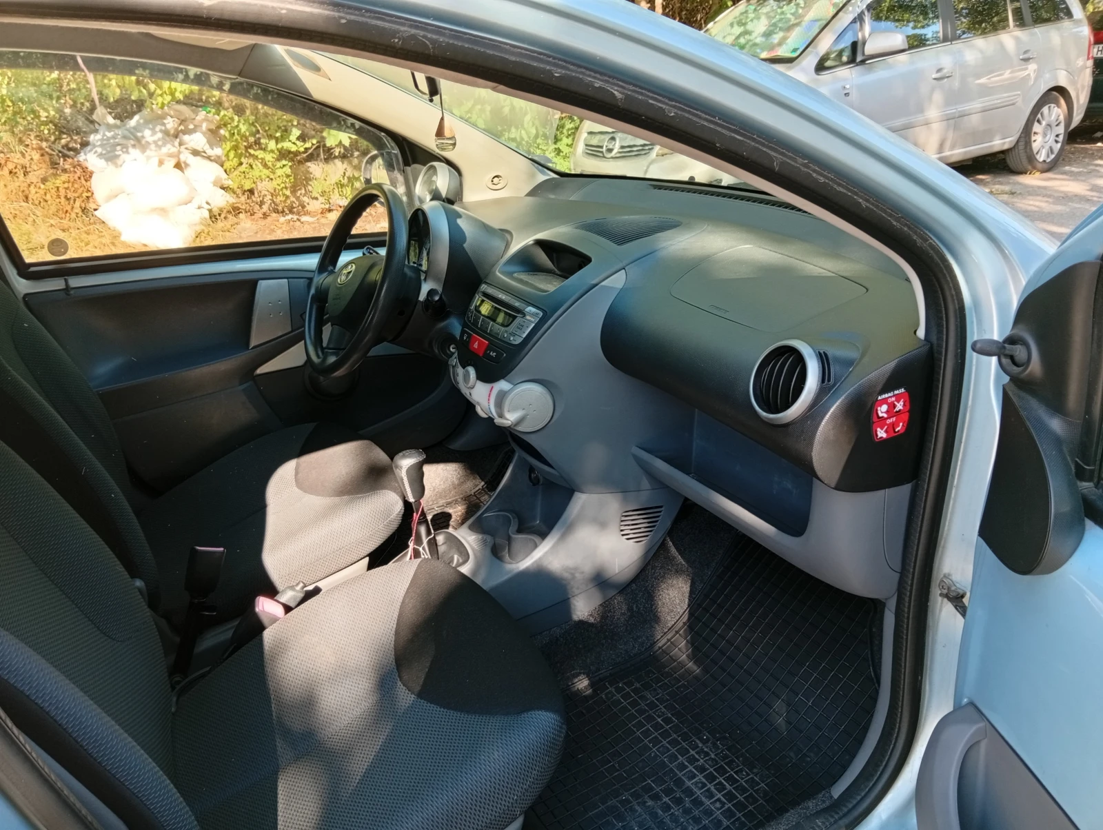 Toyota Aygo 1.0, снимка 3 - Автомобили и джипове - 55673617