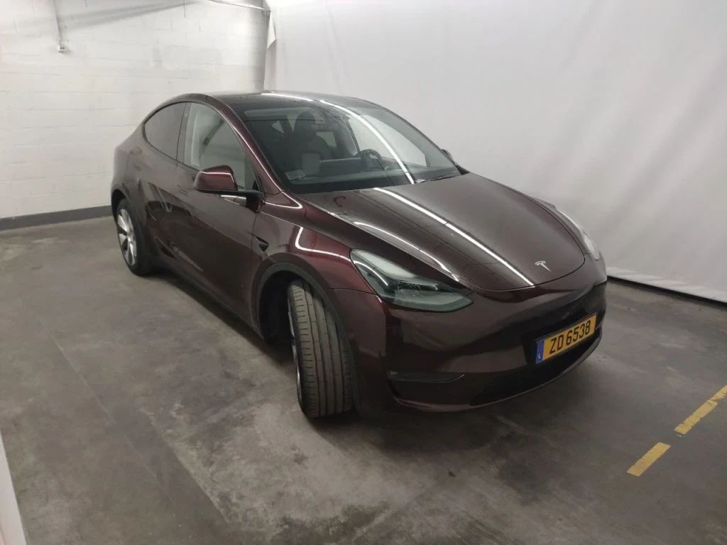 Tesla Model Y Long-Range Dual Motor AWD LED LEATHER NAVI , снимка 3 - Автомобили и джипове - 56115166