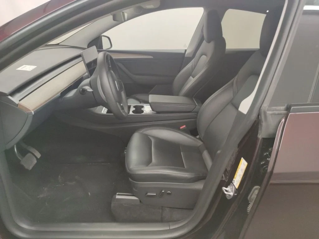 Tesla Model Y Long-Range Dual Motor AWD LED LEATHER NAVI , снимка 6 - Автомобили и джипове - 56115166