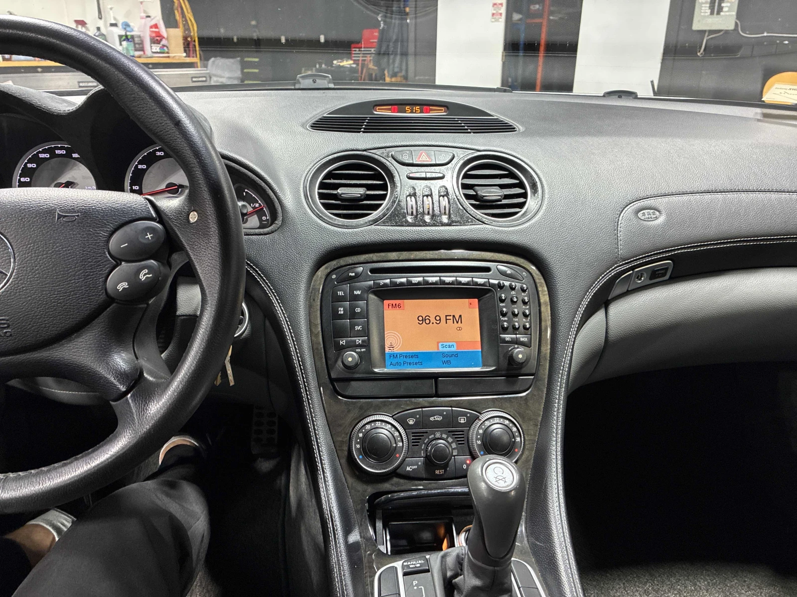 Mercedes-Benz SL 5.4L AMG / АВТОКРЕДИТ, снимка 10 - Автомобили и джипове - 56227983