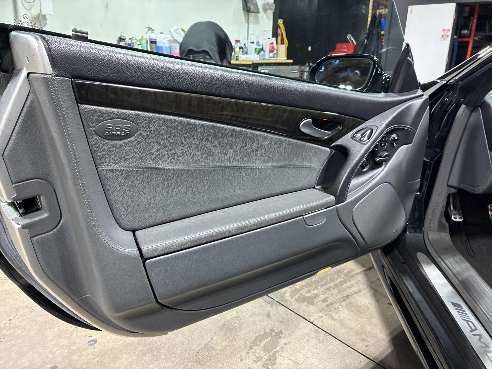 Mercedes-Benz SL 5.4L AMG / АВТОКРЕДИТ, снимка 16 - Автомобили и джипове - 56227983