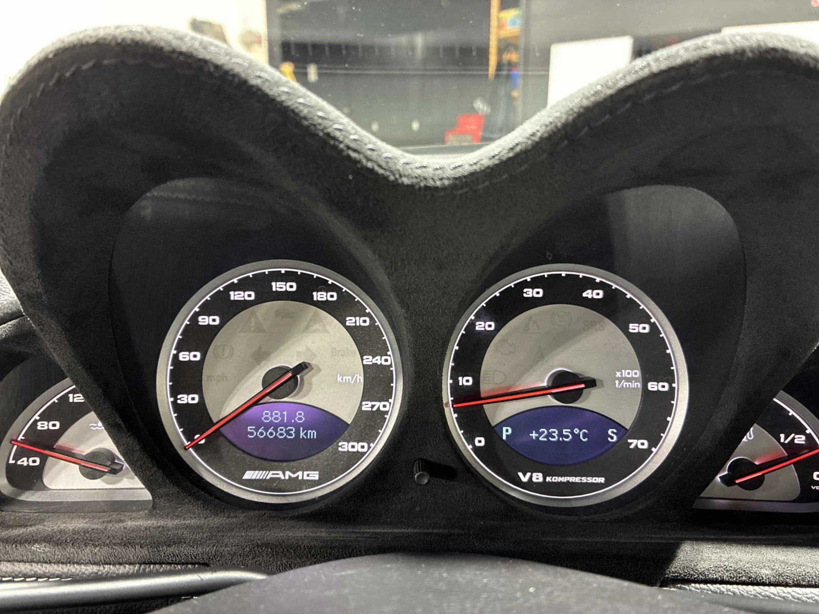 Mercedes-Benz SL 5.4L AMG / АВТОКРЕДИТ, снимка 9 - Автомобили и джипове - 56227983