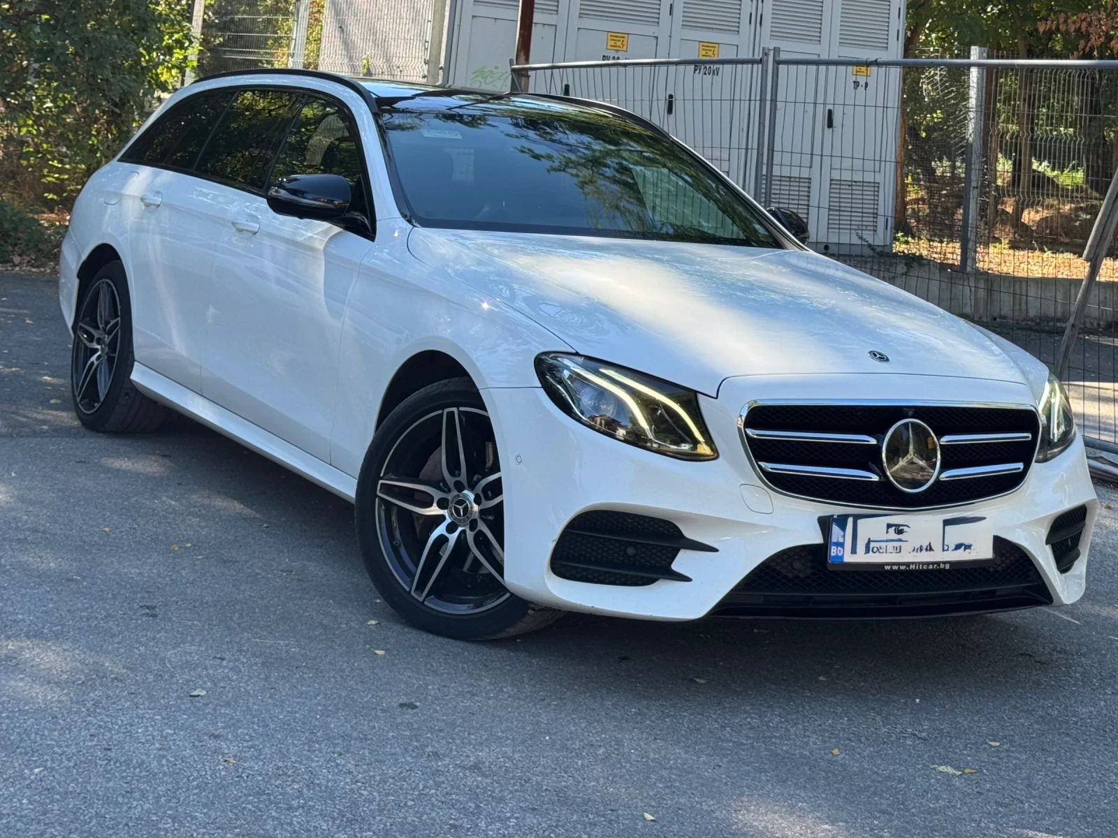 Mercedes-Benz E 220 AMG/4MAT/HUD/PANO/DIGITAL/CAMERA360/ПОДГРЕВ/AMBI/