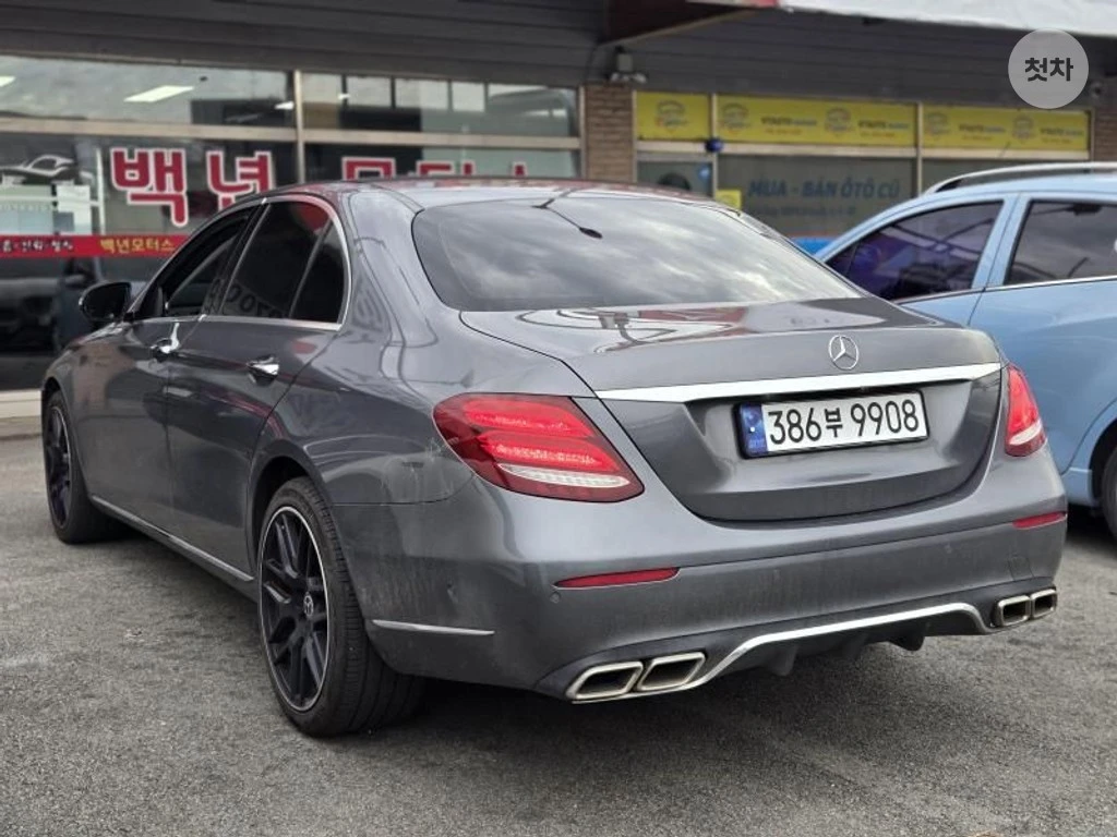 Mercedes-Benz E 300 AMG-LINE * FULL MAX* O�������� | Mobile.bg � ����������� 2